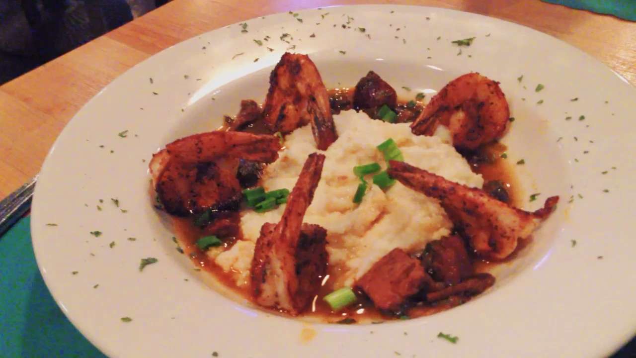 Lola's Shrimp and Grits